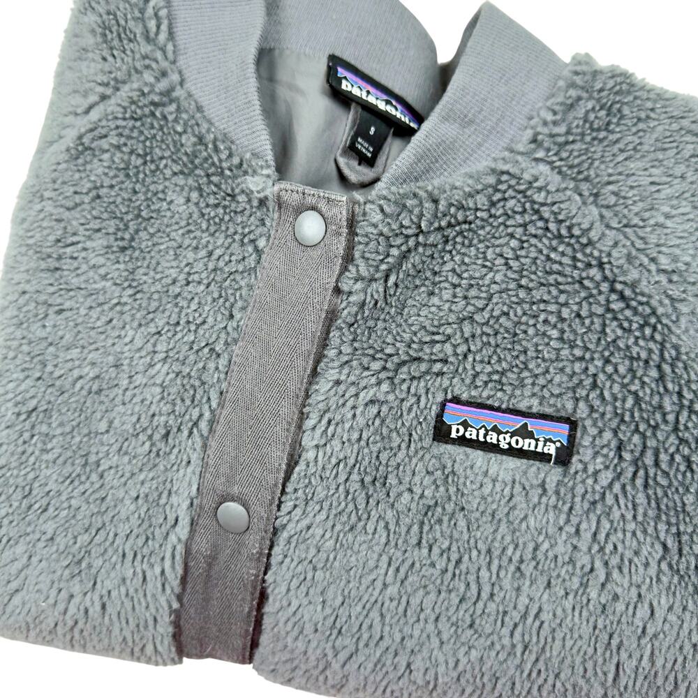 Patagonia Women's Recycled Sherpa Pile Bomber Jacket Gray SMALL 23145 Gorpcore